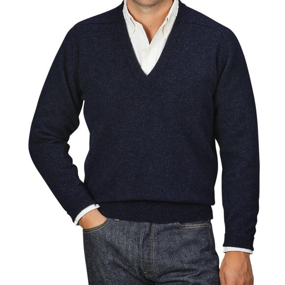 Huntington Lambswool Virgin 100% Wool V-Neck Sweater Men M Navy Knit Vintage - Picture 1 of 13